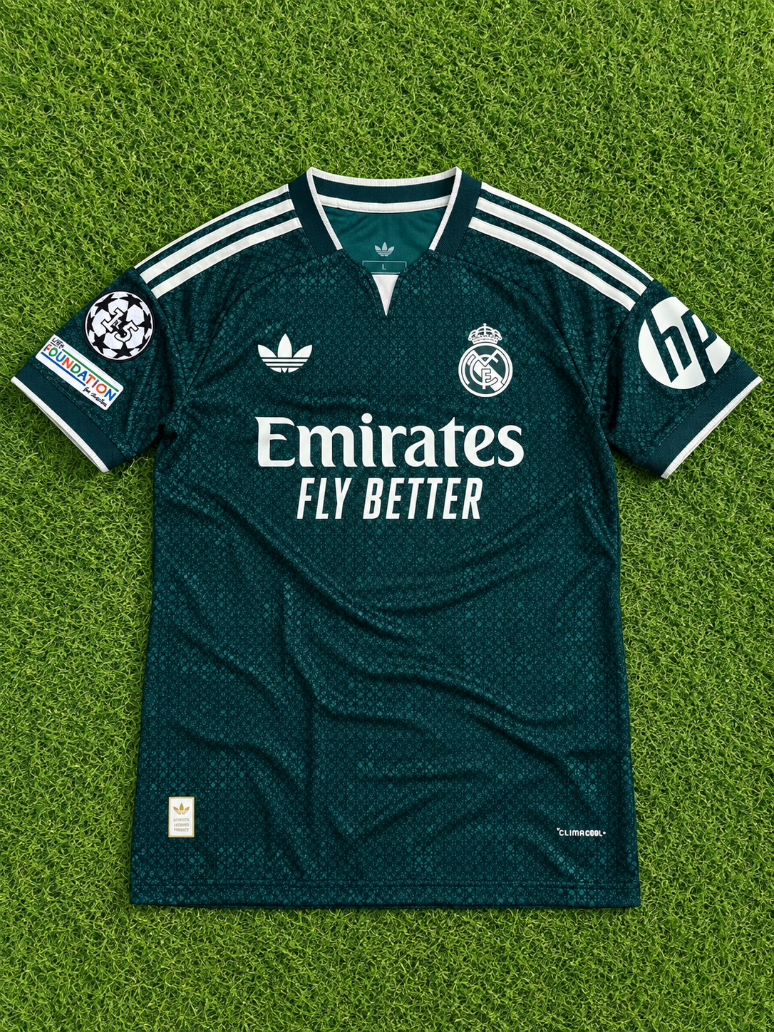 Real Madrid 2026/27 Away (Player Version)