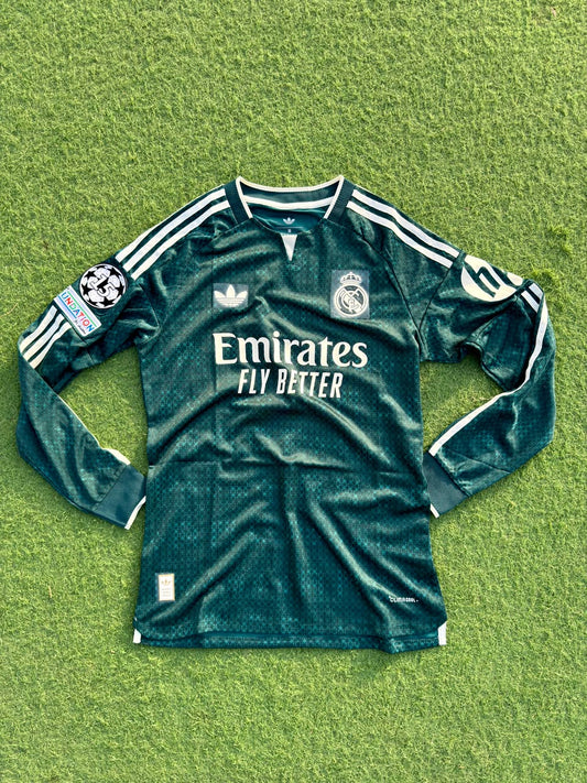 Real Madrid 2026/27 Away (Player Version)