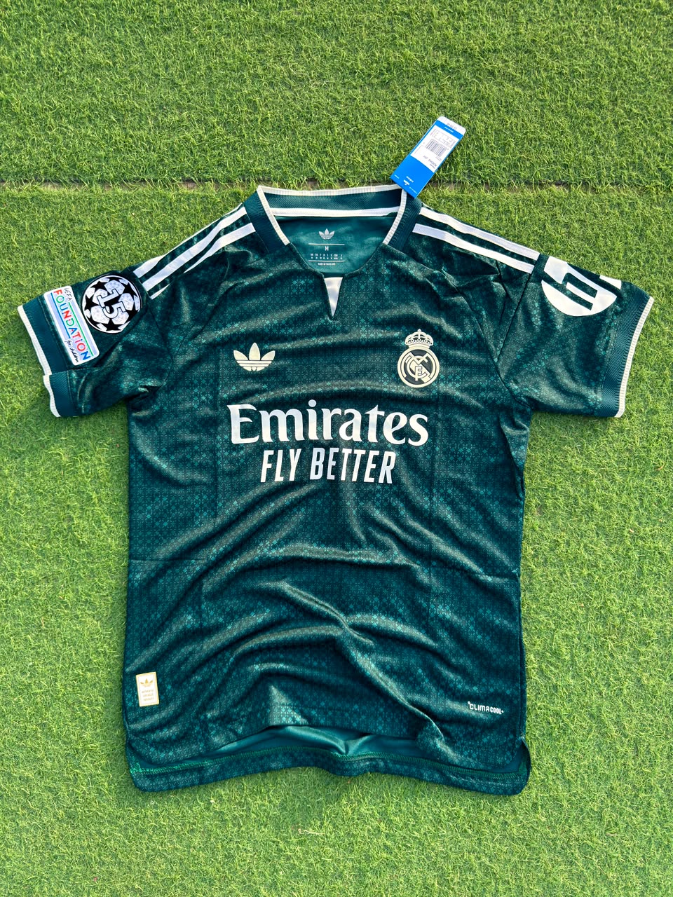 Real Madrid 2026/27 Away (Player Version)
